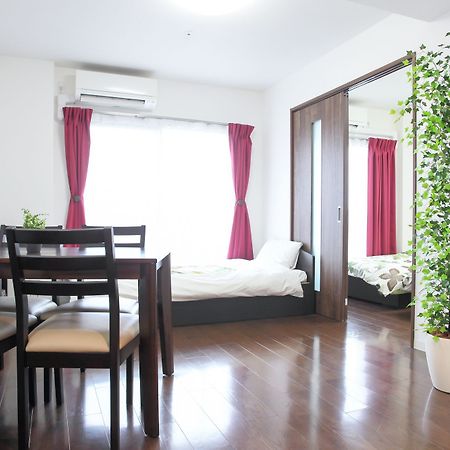 Ferienwohnung La Familia Yamasaka Ōsaka Exterior foto